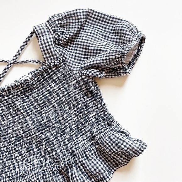 • Nordstrom Gingham Peasant Top • 10/12 - Picture 2 of 5